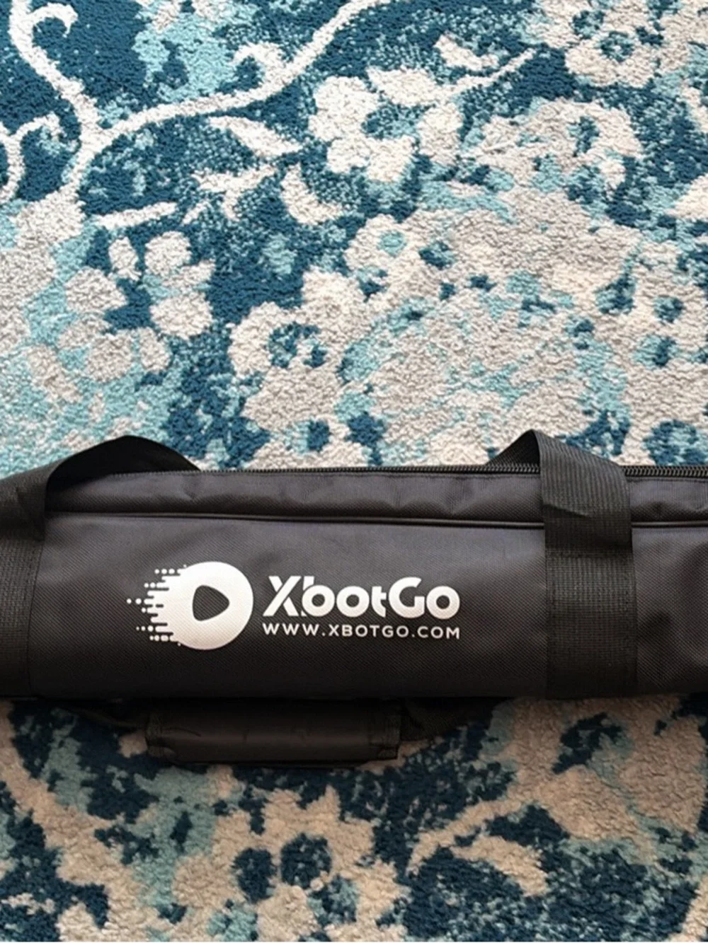 XbotGo Falcon Elite Pack AI Sports Camera + 13’ NT4 Tripod | Used Twice